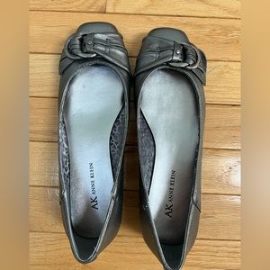 Never worn